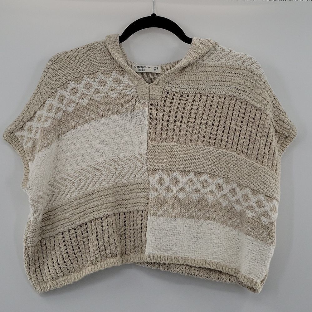 Abercrombie Kids Beige Cream Poncho Vest size 9/10